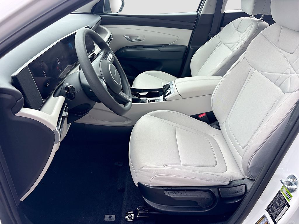 2026 Hyundai Tucson SE - Photo 19