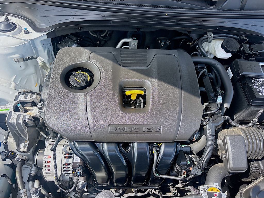 2023 Kia Forte LXS - Photo 27