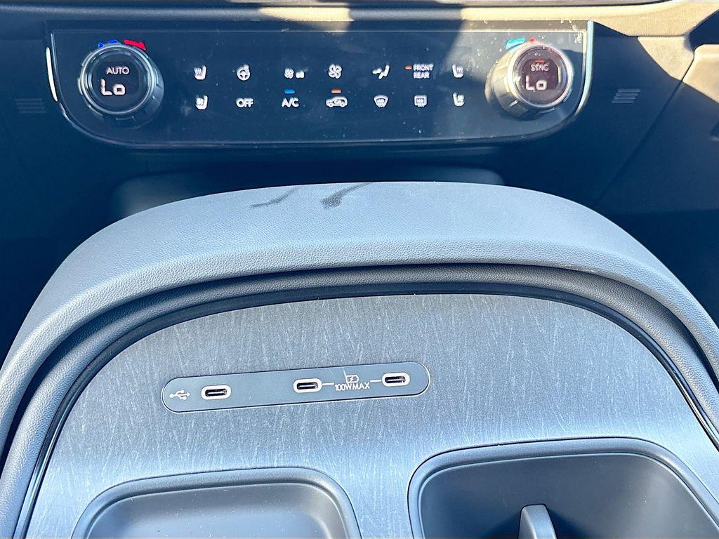 2026 Hyundai Palisade XRT Pro - Photo 17
