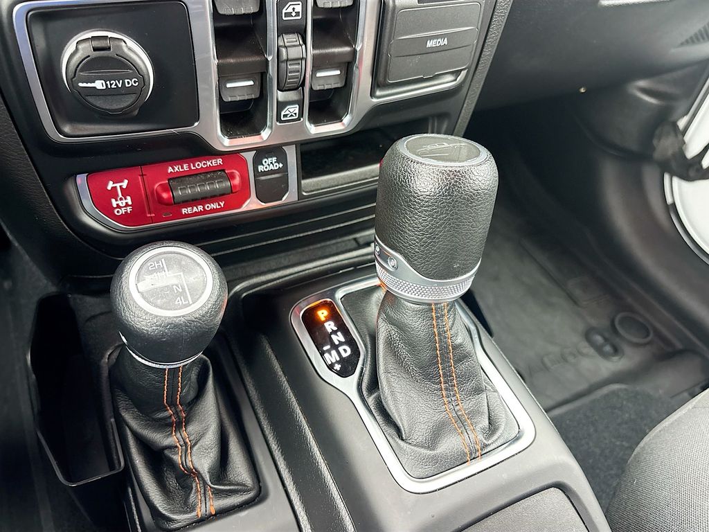 2023 Jeep Gladiator Mojave - Photo 17