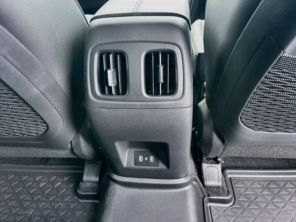 2025 Hyundai Santa Cruz Limited - Photo 36