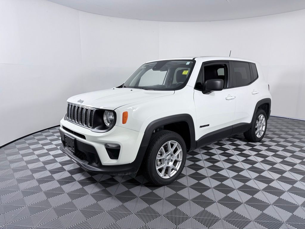 2023 Jeep Renegade Latitude 4x4's photo