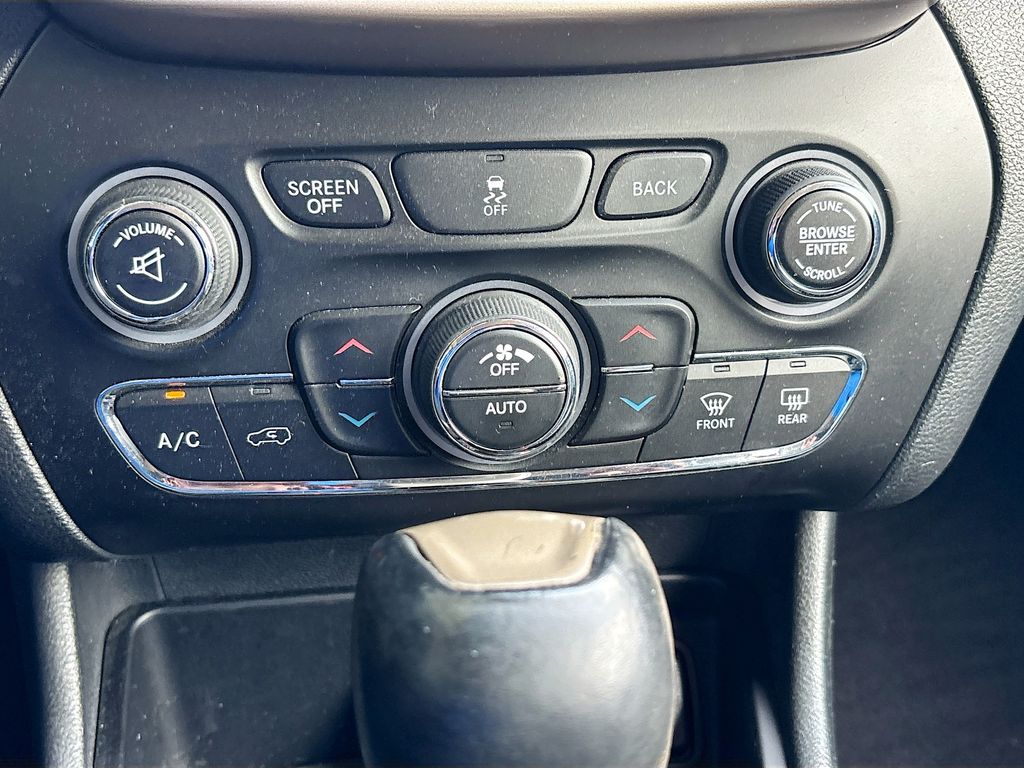 2015 Jeep Cherokee Limited - Photo 15