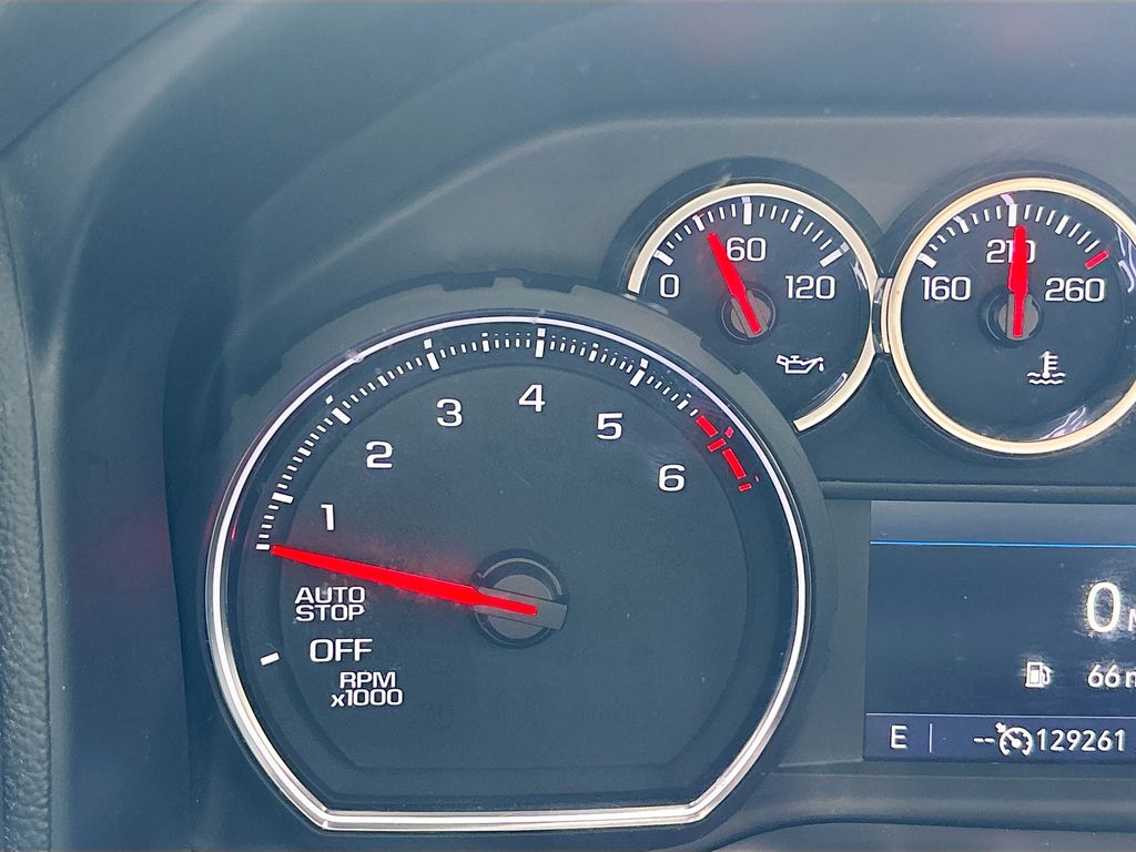 2021 Chevrolet Silverado 1500 LT - Photo 12