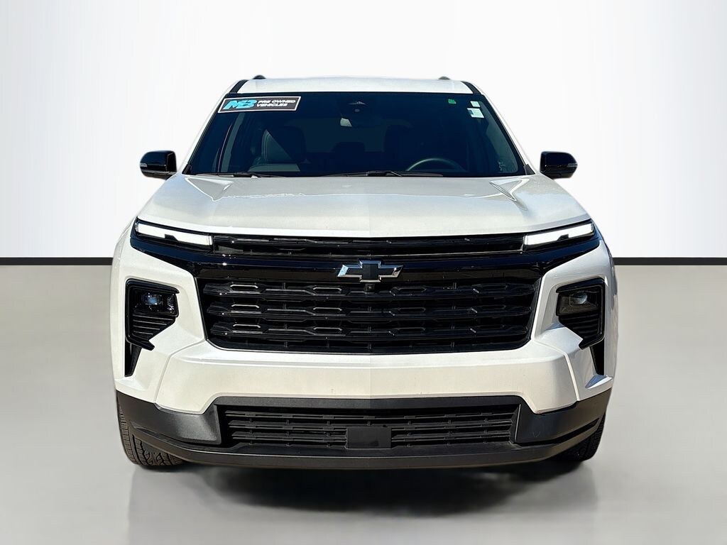 Used 2024 Chevrolet Traverse LT SUV