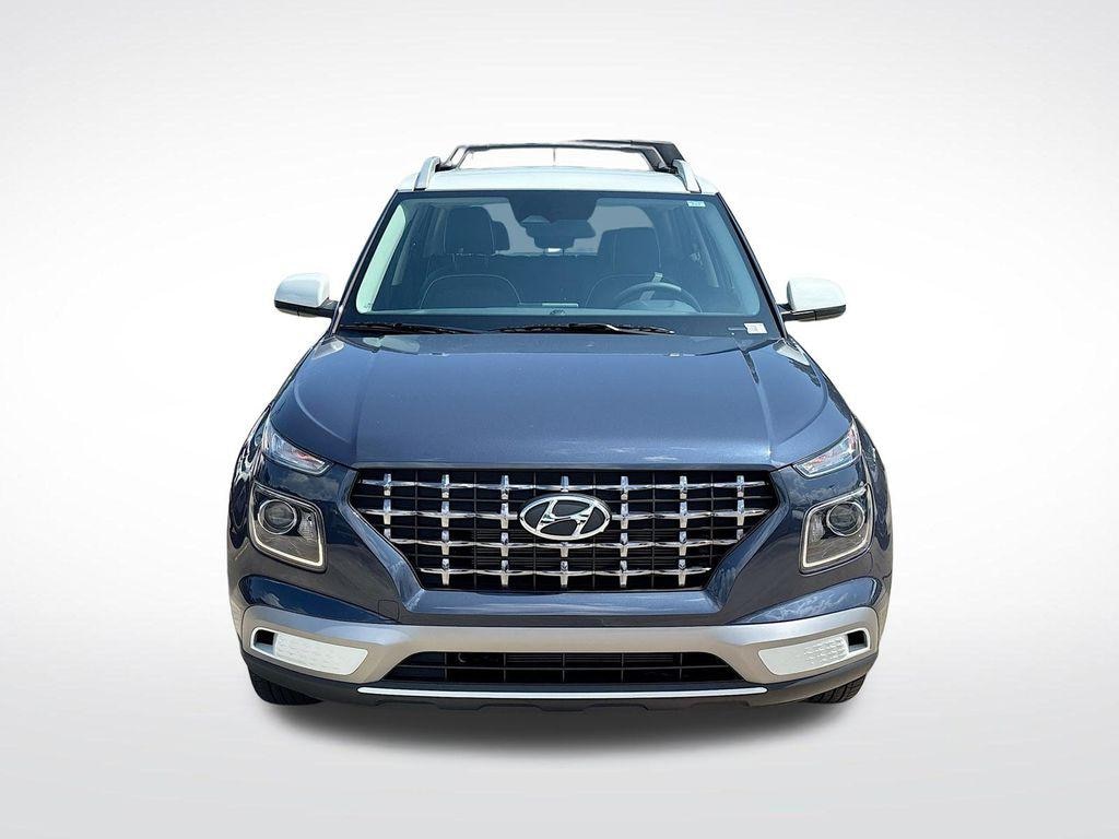 New 2026 Hyundai Venue SEL w/Two-Tone Roof SUV