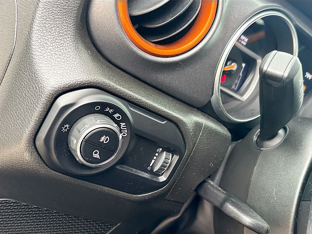 2023 Jeep Gladiator Mojave - Photo 10