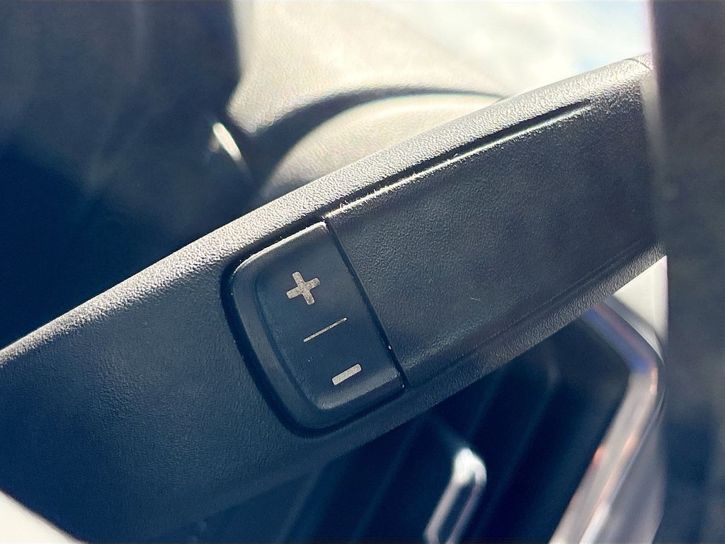 2021 Chevrolet Silverado 1500 LT - Photo 16