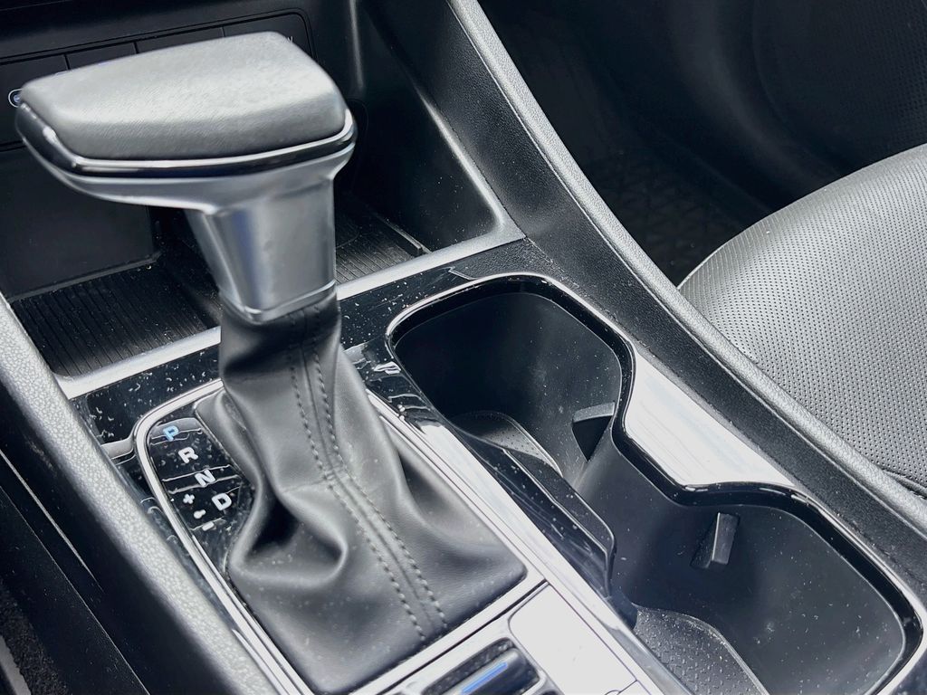 2025 Hyundai Santa Cruz Limited - Photo 17