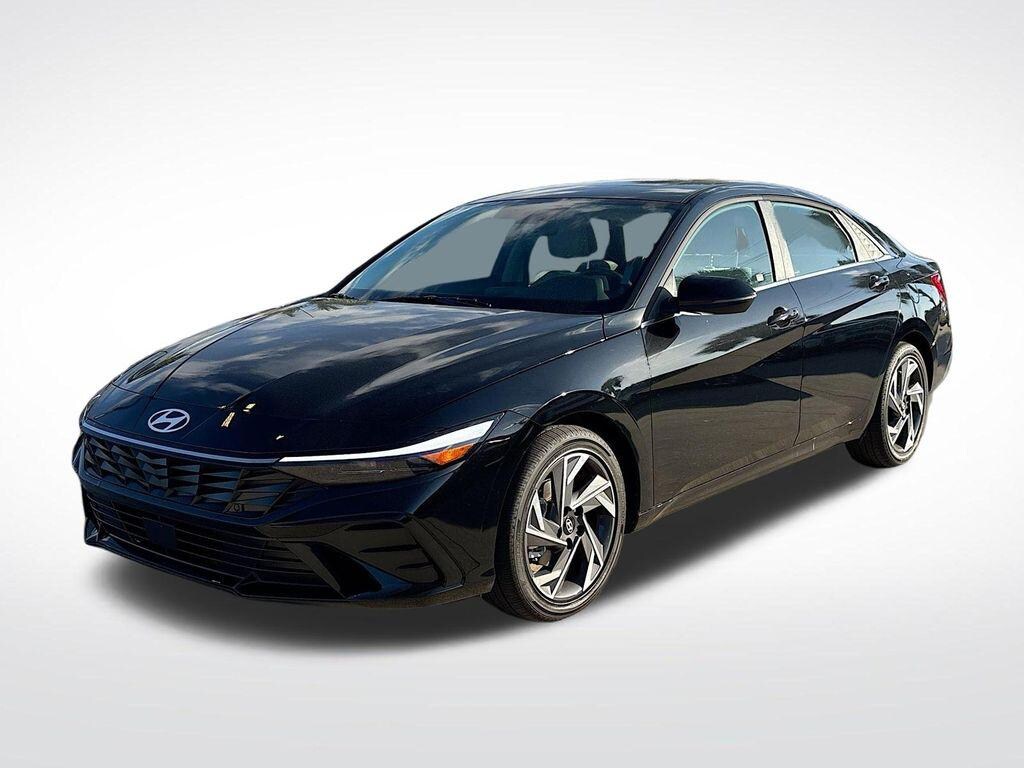 New 2025 Hyundai Elantra Limited Sedan