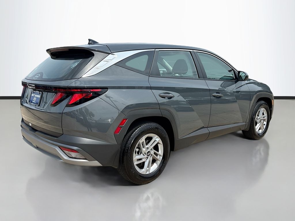 Used 2025 Hyundai Tucson SE SUV