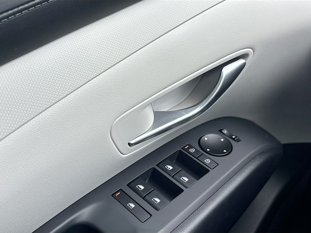 2026 Hyundai Tucson SE - Photo 17