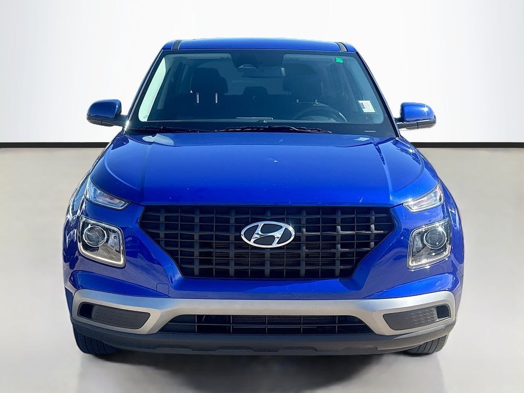 Used 2025 Hyundai Venue SE SUV