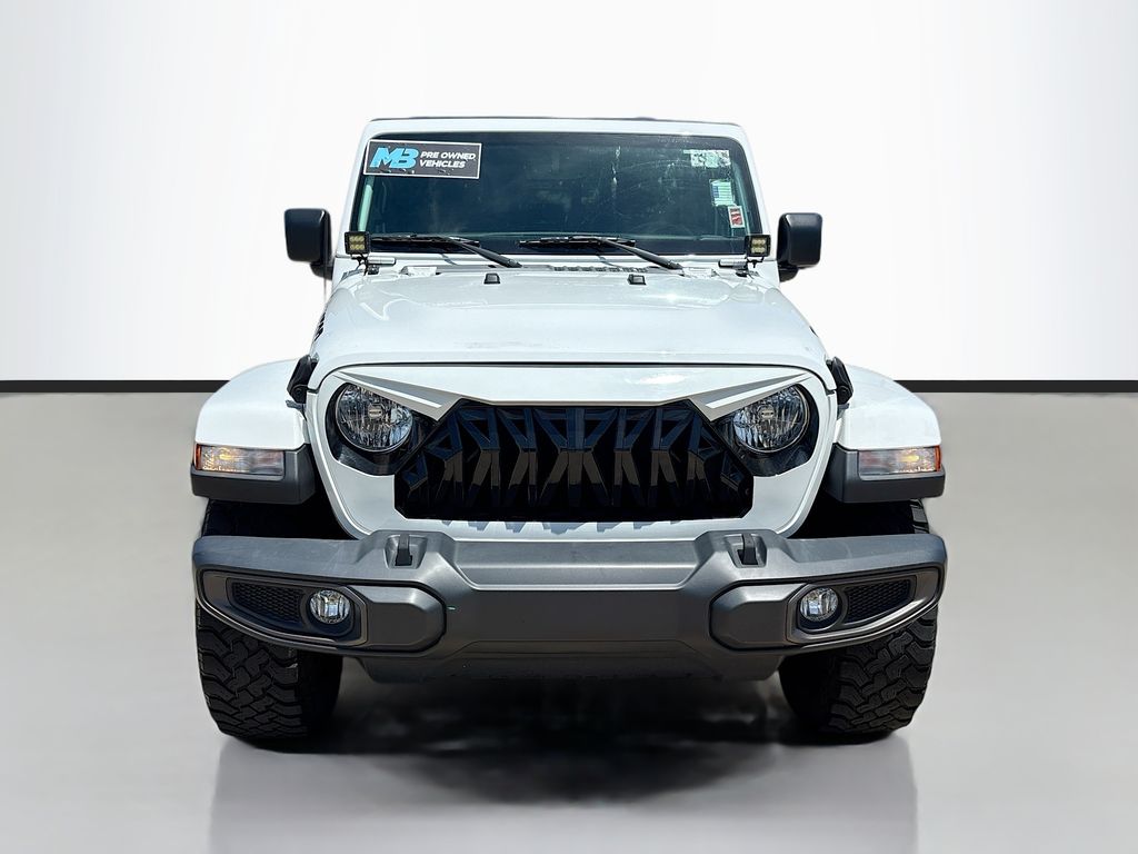 2021 Jeep Gladiator Sport photo 2