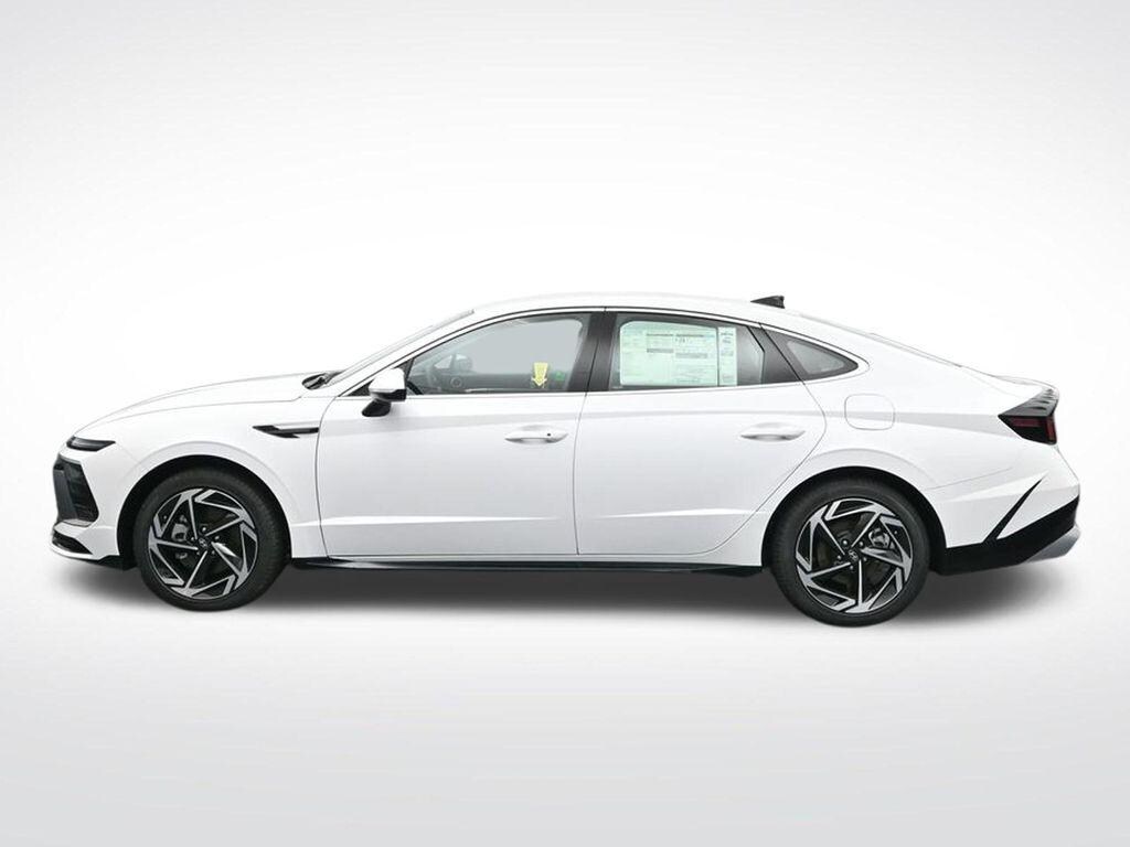 New 2026 Hyundai Sonata SEL Sport Sedan