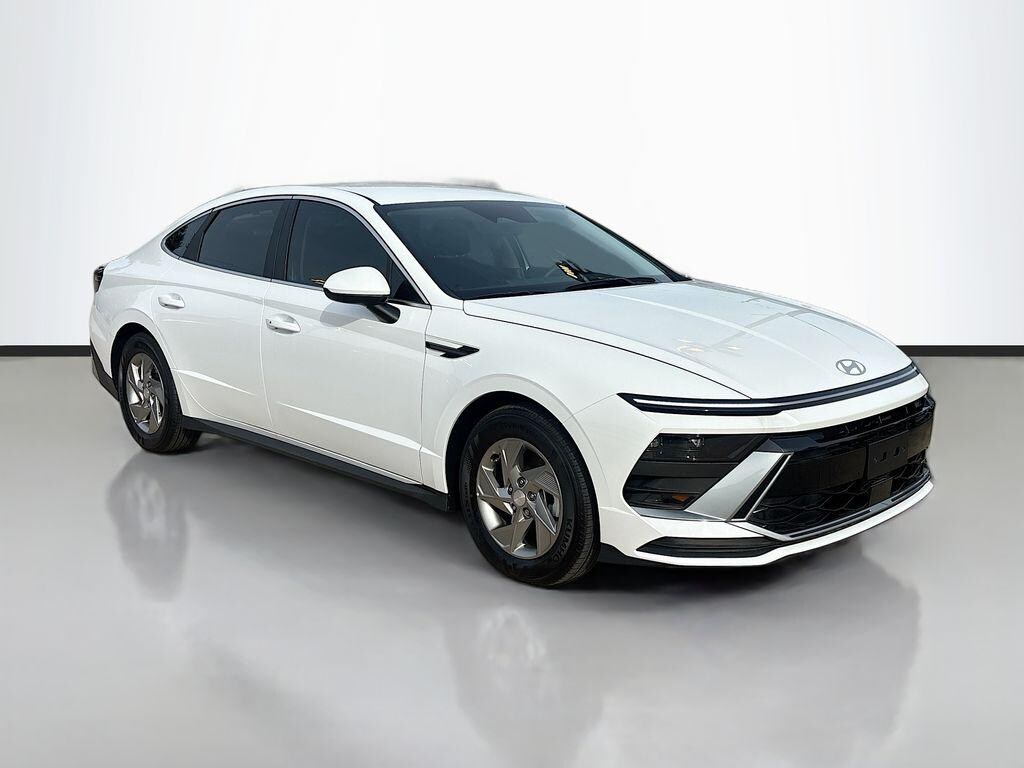 New 2025 Hyundai Sonata SE Sedan