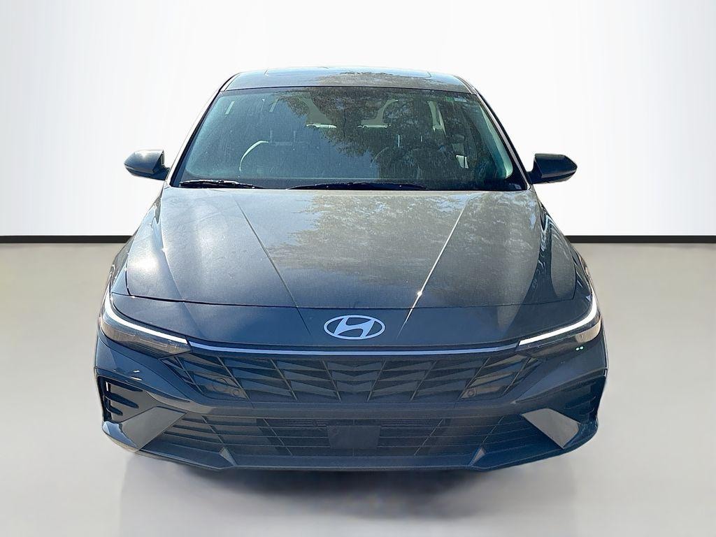 New 2026 Hyundai Elantra Limited Sedan