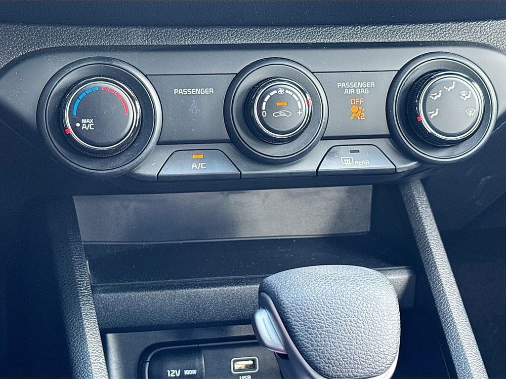 2023 Kia Forte LXS - Photo 15
