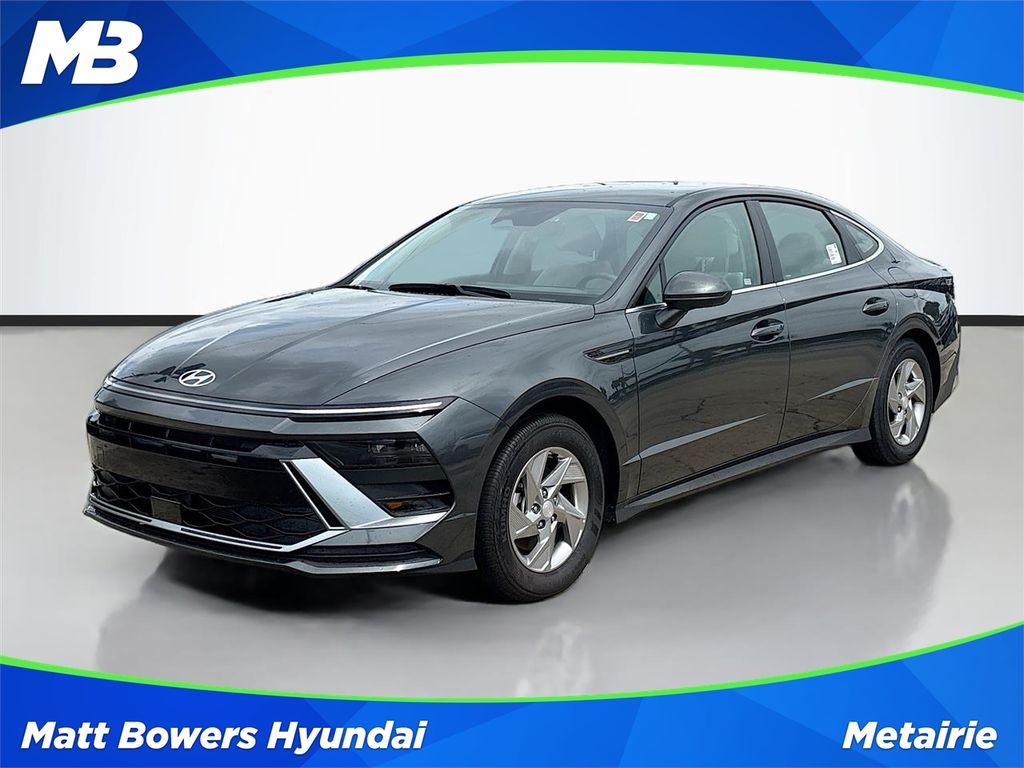 2026 Hyundai Sonata SE's photo