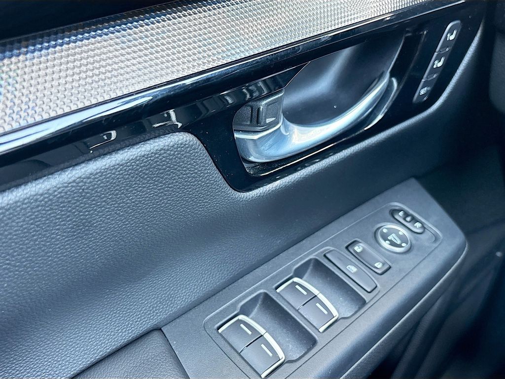 2023 Honda CR-V Sport Touring - Photo 18