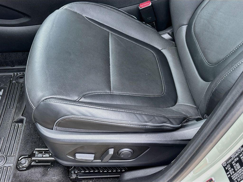 2025 Hyundai Santa Cruz Limited - Photo 20