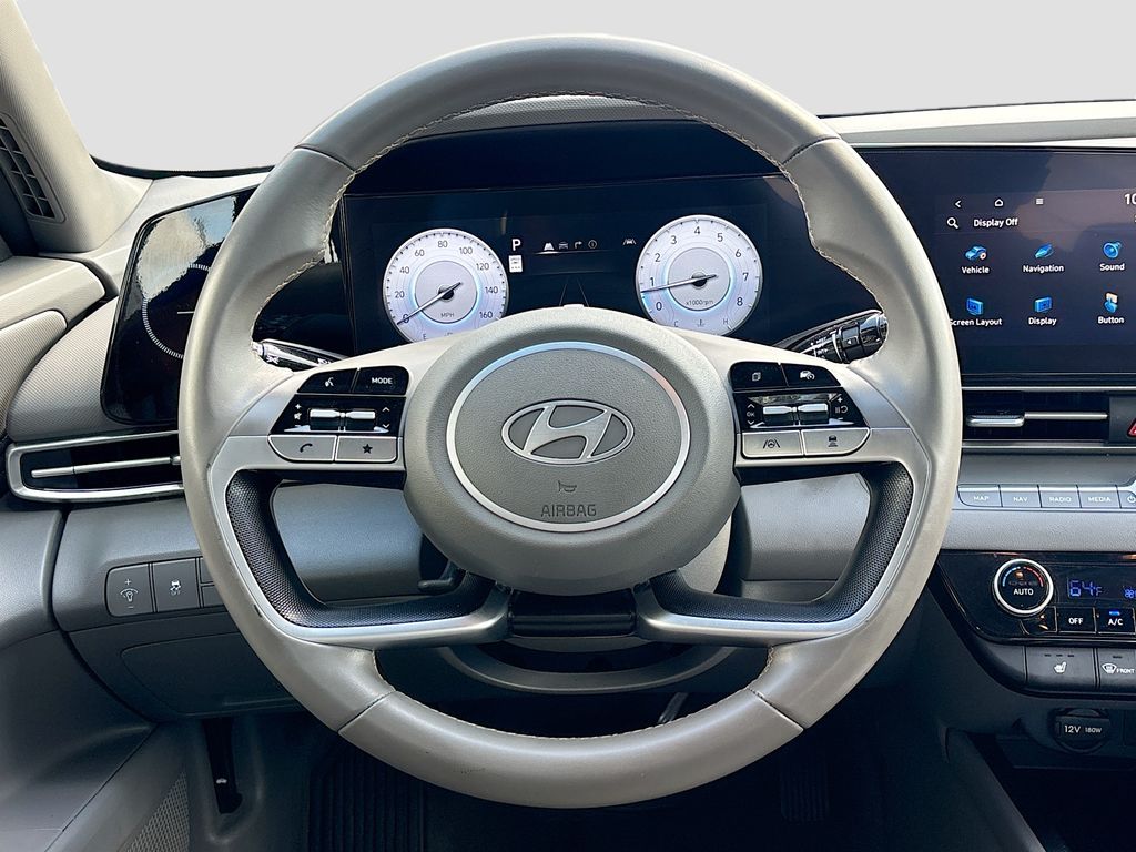 2025 Hyundai Elantra SEL - Photo 11