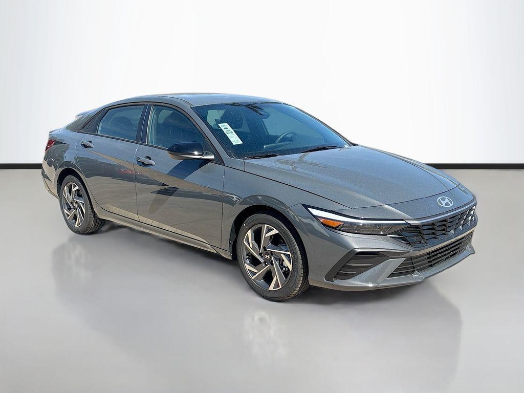 New 2025 Hyundai Elantra SEL Sport Sedan