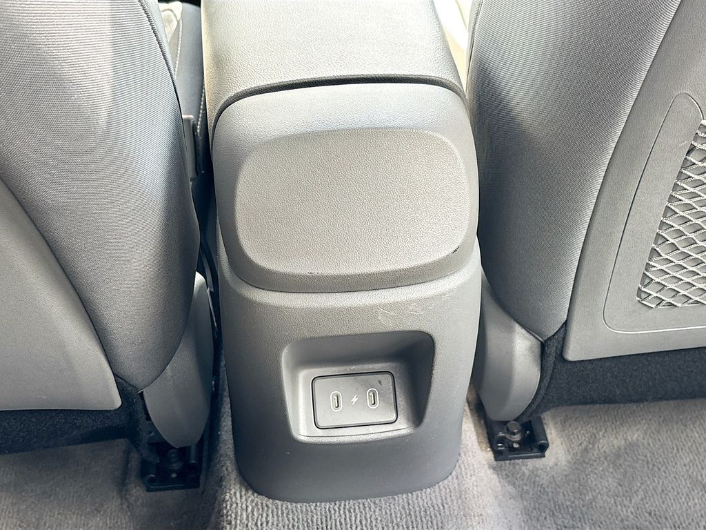 2025 Hyundai Elantra SEL - Photo 26