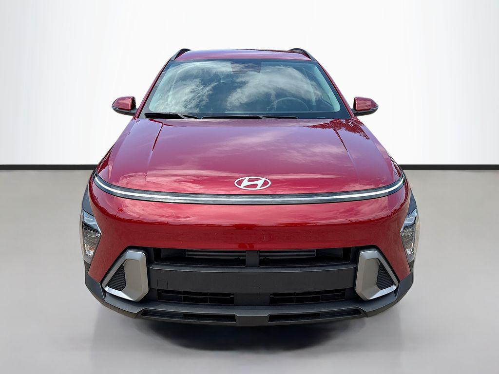 2025 Hyundai Kona SEL photo 2