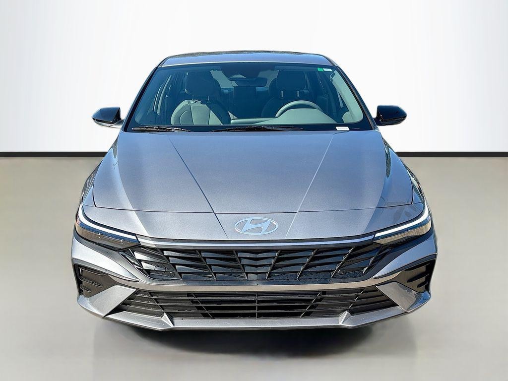 New 2025 Hyundai Elantra SEL Sport Sedan