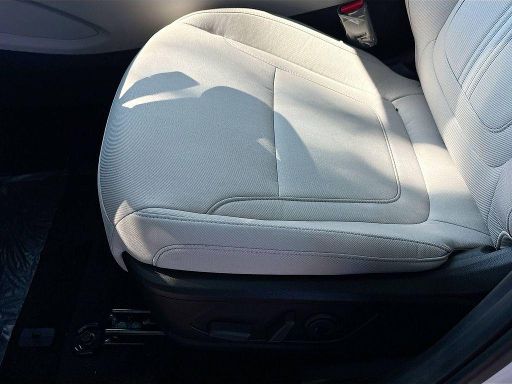 2026 Hyundai Tucson SEL - Photo 18