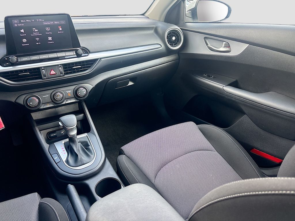 2023 Kia Forte LXS - Photo 21