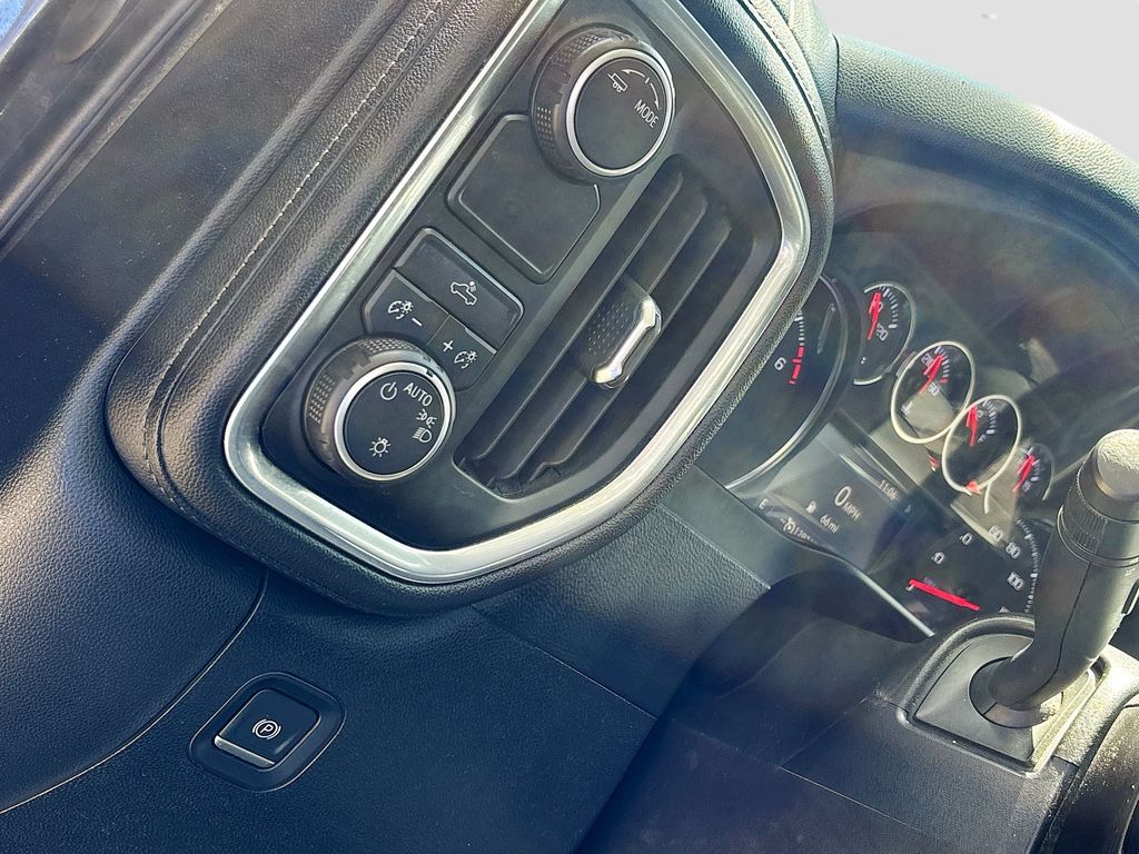 2021 Chevrolet Silverado 1500 LT - Photo 10