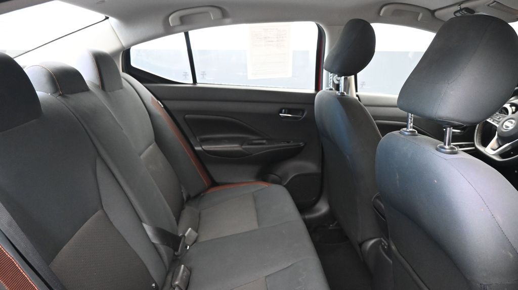2020 Nissan Versa Sedan SR - Photo 13