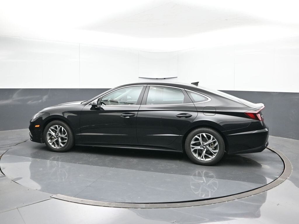 Used 2023 Hyundai Sonata SEL Sedan