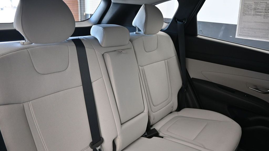 2026 Hyundai Tucson SE - Photo 14