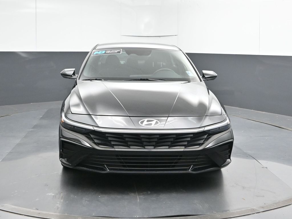 2025 Hyundai Elantra SEL - Photo 8