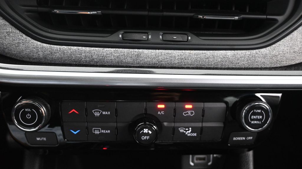 2022 Jeep Compass Latitude Lux - Photo 34