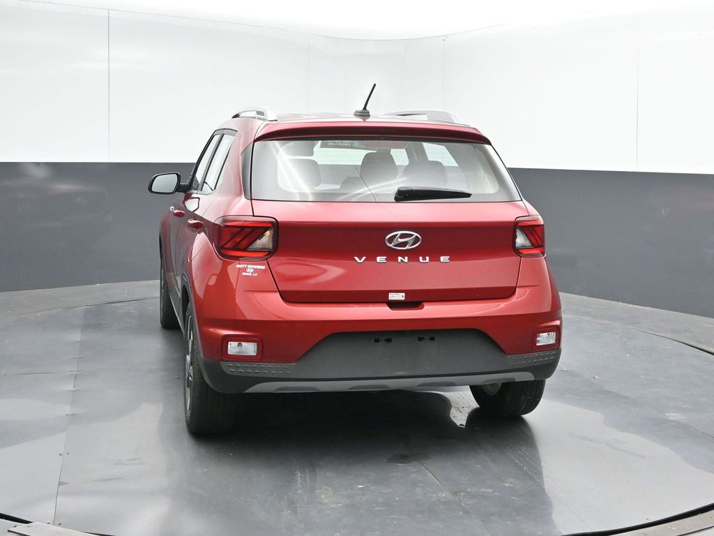 Used 2025 Hyundai Venue SUV