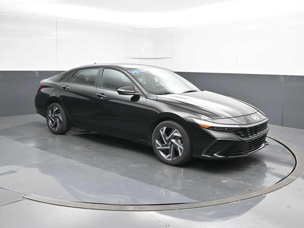 2025 Hyundai Elantra SEL - Photo 7
