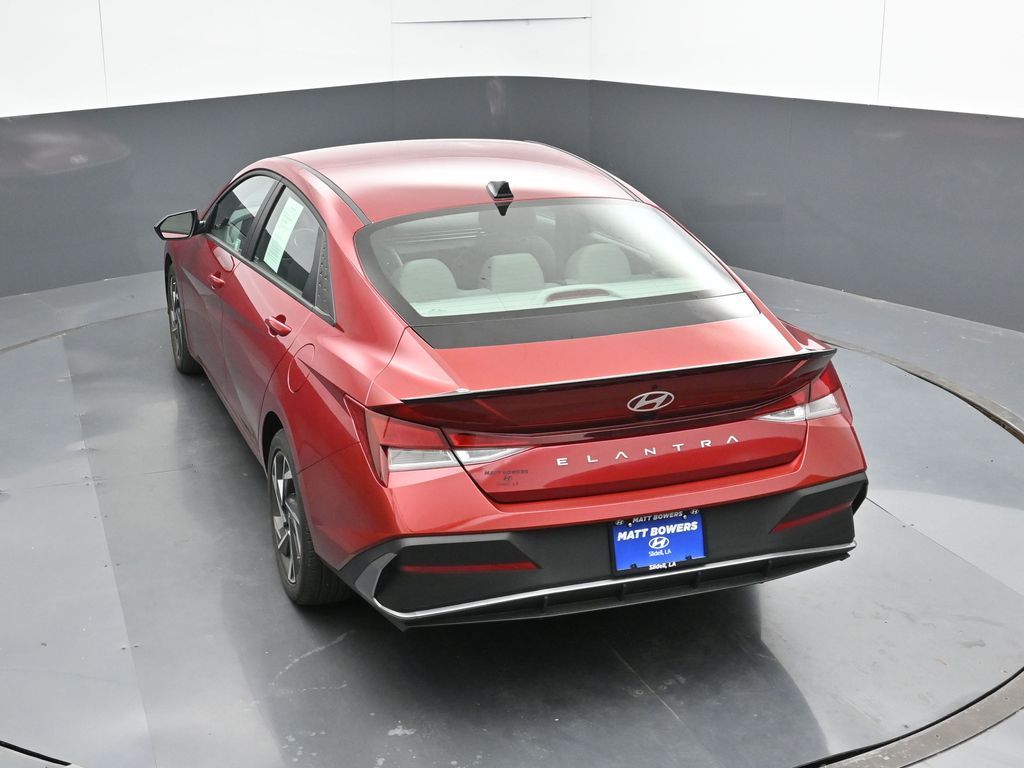 2025 Hyundai Elantra SEL - Photo 50