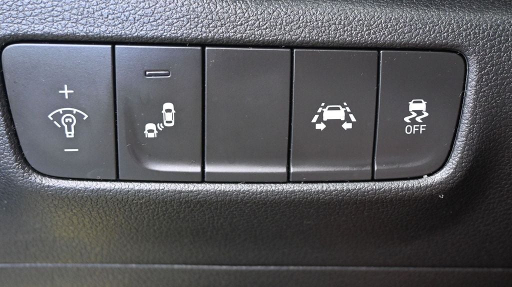 2020 Hyundai Kona Limited - Photo 27