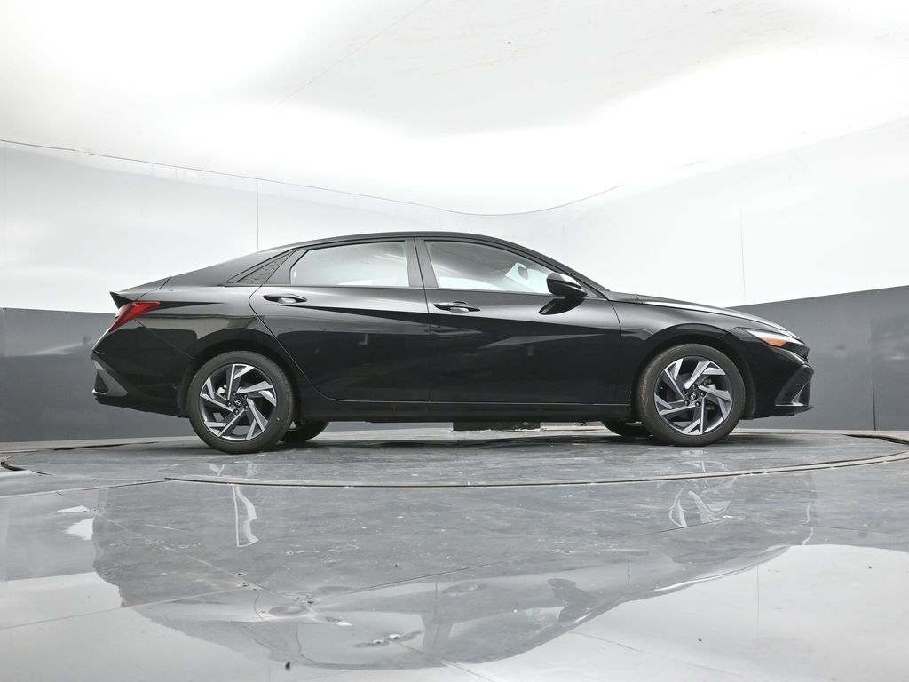 2025 Hyundai Elantra SEL - Photo 44