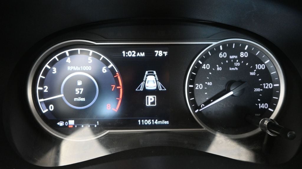 2020 Nissan Versa Sedan SR - Photo 37