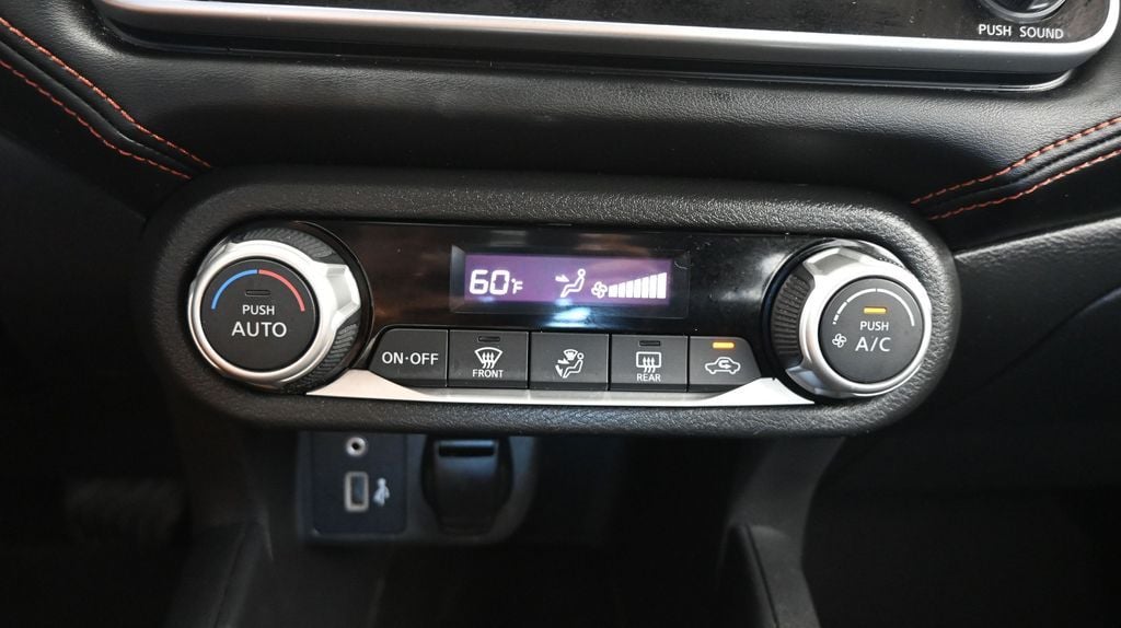 2020 Nissan Versa Sedan SR - Photo 32