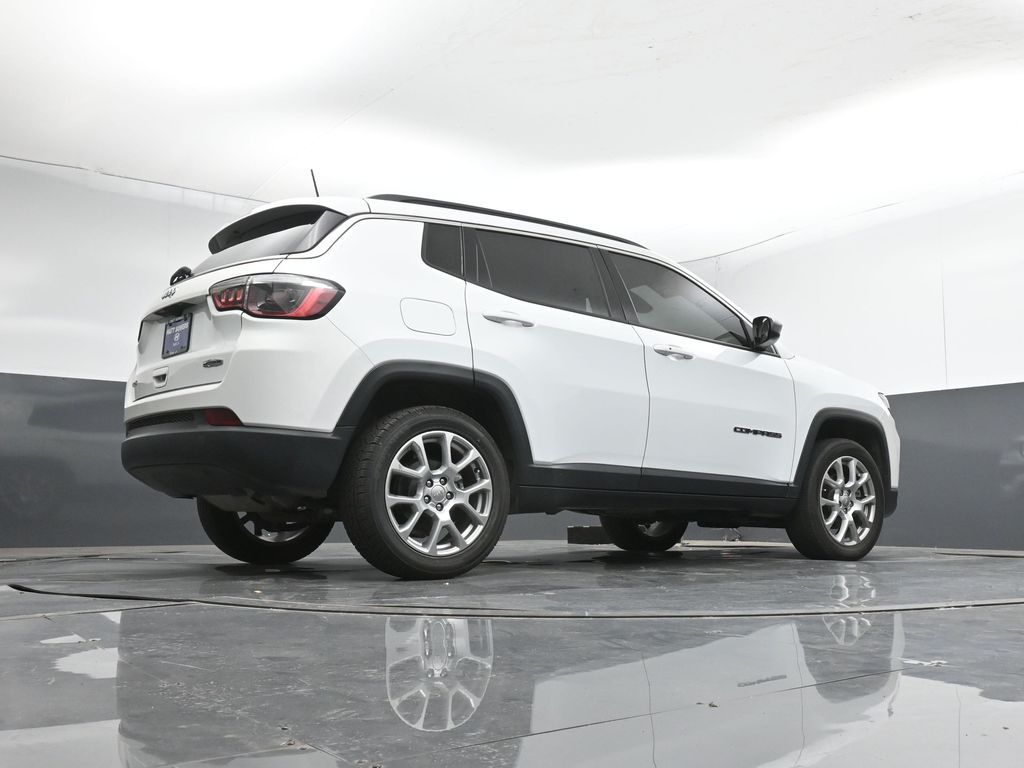 2022 Jeep Compass Latitude Lux - Photo 45