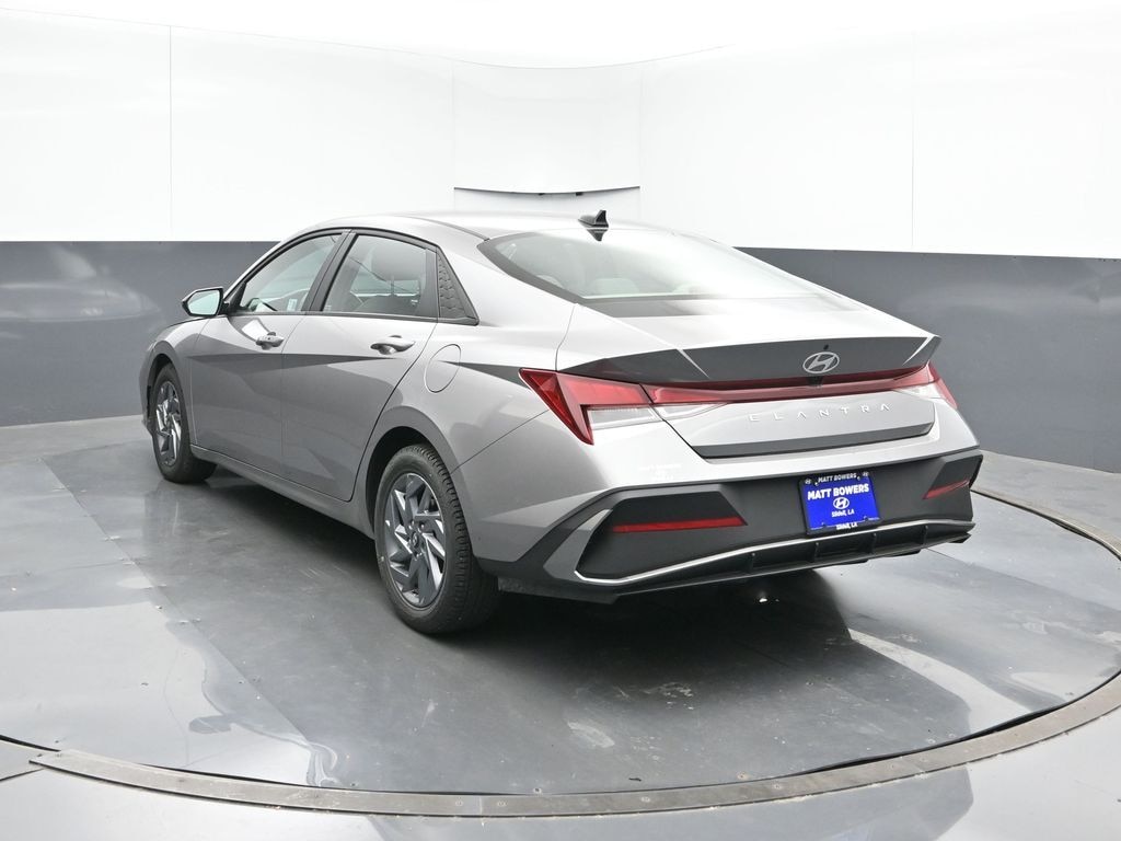 Used 2024 Hyundai Elantra SEL Sedan