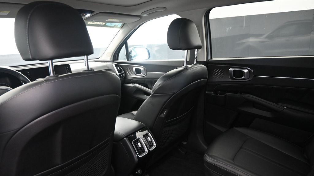 2022 Kia Sorento SX - Photo 23