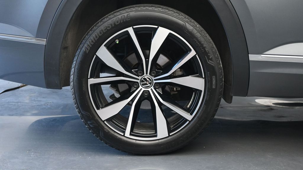 2024 Volkswagen Atlas SEL Premium R-Line - Photo 9