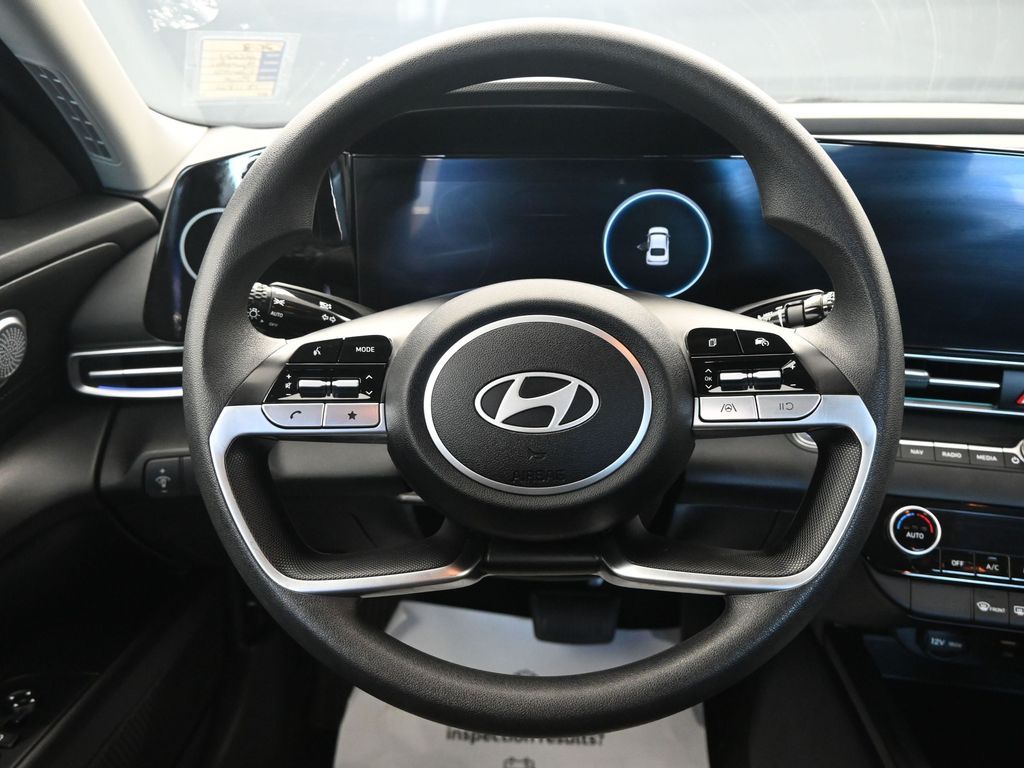 2024 Hyundai Elantra SEL - Photo 25